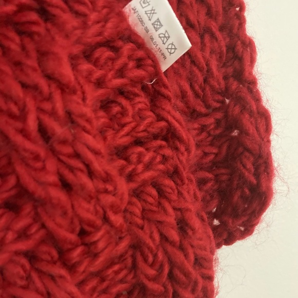 Merrel | Red Scarf - Picture 3 of 4